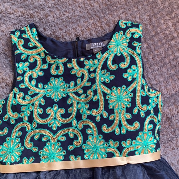 Dress - Picture 2 of 5